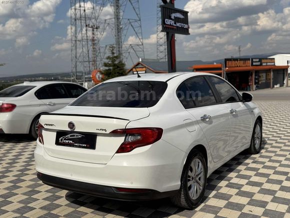 GRL MOTORS'TAN FİAT EGEA 1.3 MANUEL