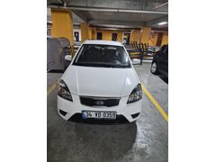 Sahibinden Kia Rio 1.4 CVVT Fancy 2011 Model  104.000 km Beyaz