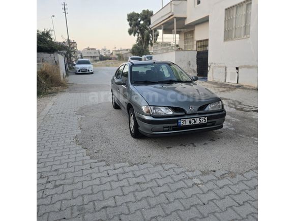 Ful paket Renault Megane 1