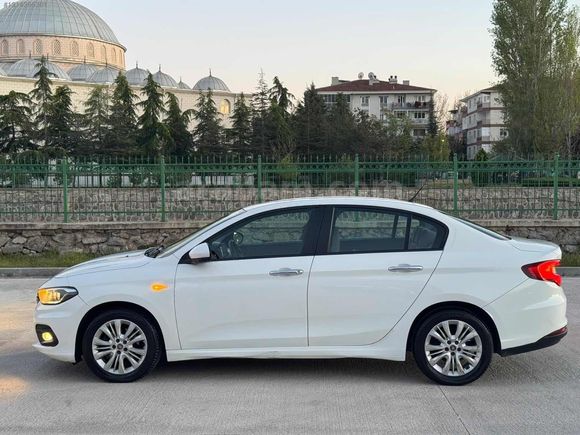 ZEYMİR DEN BENZİNLİ OTOMATİK EGEA