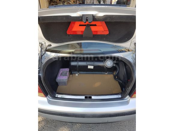 Sahibinden Volkswagen Bora 1.6 Trendline 2000 Model