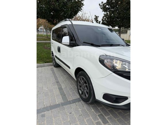 Sahibinden Fiat Doblo Combi 1.6 Multijet Safeline 2023 Model 