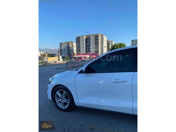 Car xXx'Den FORD FOCUS