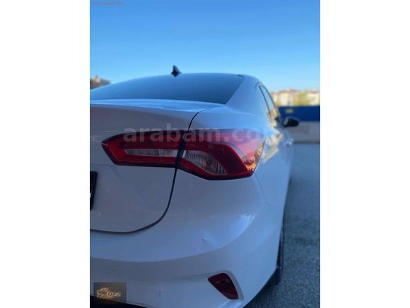 Car xXx'Den FORD FOCUS