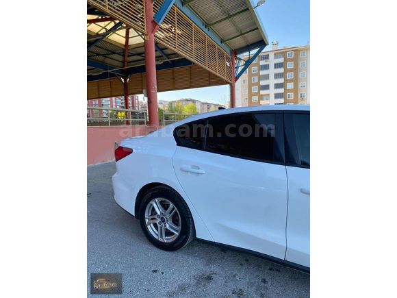 Car xXx'Den FORD FOCUS