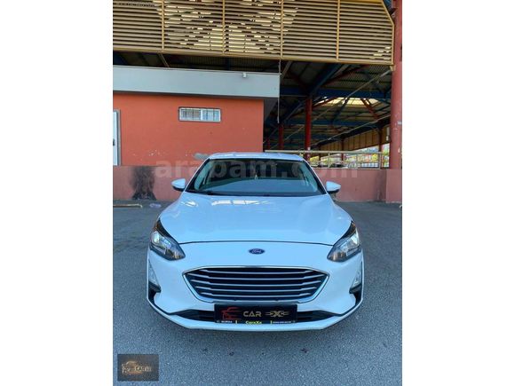 Car xXx'Den FORD FOCUS