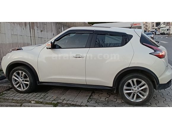 Nissan Juke 1.5 dCi Skypack   arka park sensörlü,50.500 km'de kapalı garaj arabası