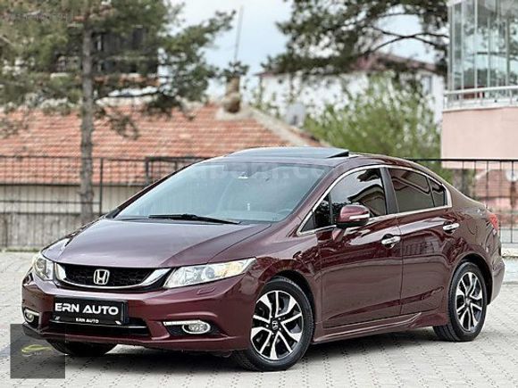 ERN AUTO'DAN 2015 ÇKŞ'Lı HONDA CIVIC 130 BIN KM BOYASIZ LPG'Li..