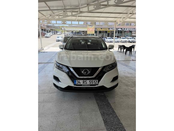 Galeriden Nissan Qashqai 1.6 dCi Sky Pack 2017 Model Şanlıurfa