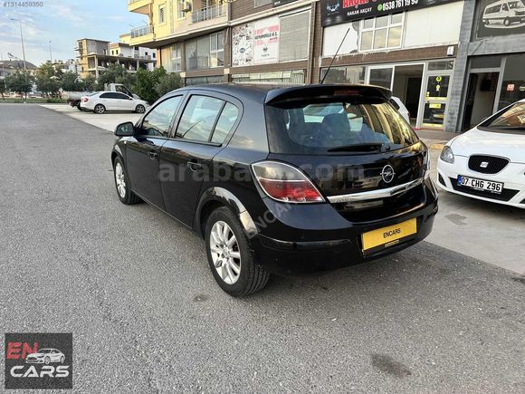 EnCars'dan Opel Astra