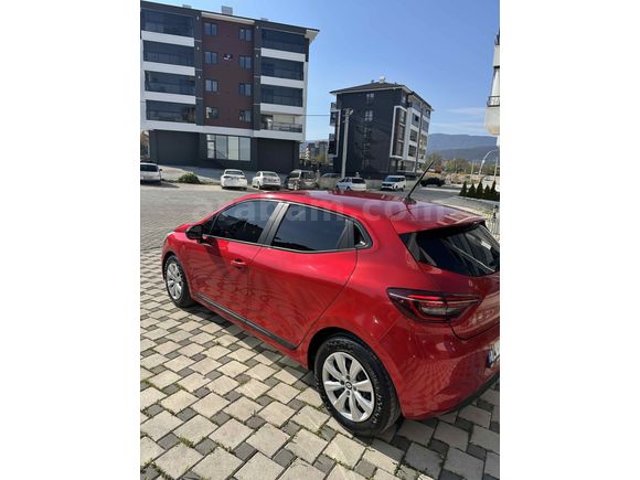 Sahibinden Renault Clio 1.0 SCe Joy 2023 Model Bolu