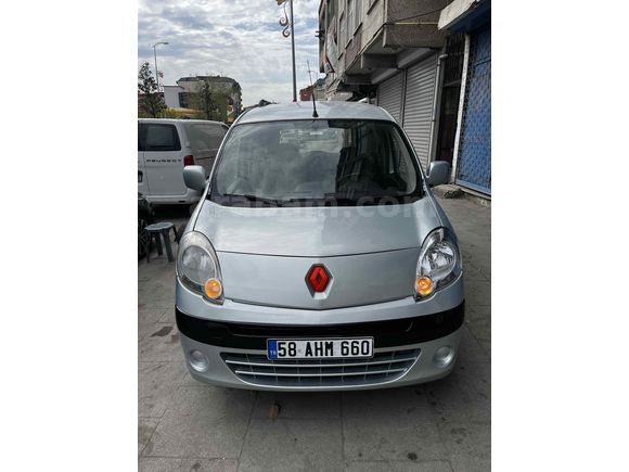 Sahibinden Renault Kangoo Multix 1.5 dCi Expression 2010 Model 