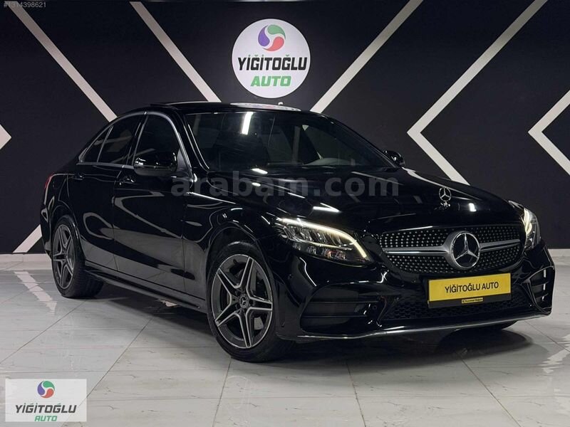 Galeriden Mercedes - Benz C 200 AMG 2018 Model İstanbul 60.000 km Siyah