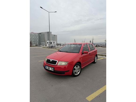 Sahibinden Skoda Fabia 1.4 Comfort 2001 Model  218.000 km Kırmızı