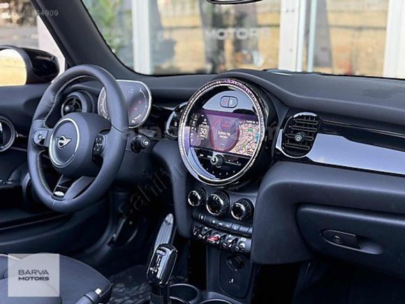 BARVA MOTORS TR TEK 2023 MİNİ COOPER S 12.500KM HATASIZ