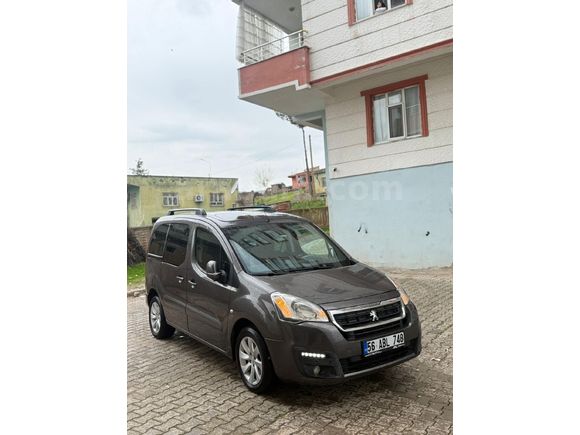 Sahibinden Peugeot Partner 1.6 HDI Zenith 2016 Model