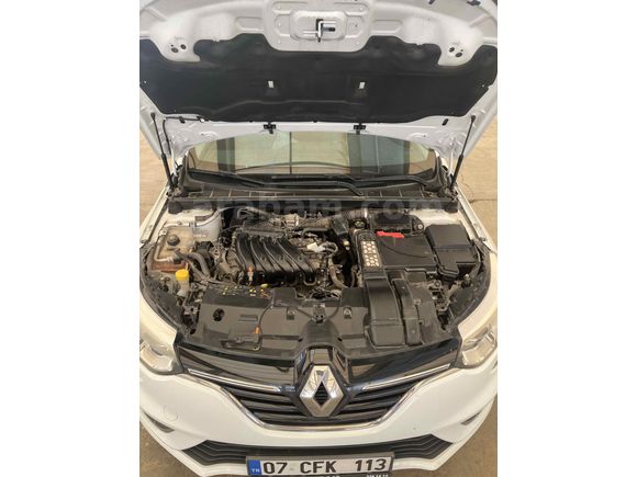 EMSALSİZ TEMİZLİKTE! 42 BİN KM'DE HATASIZ MEGANE 4 JOY