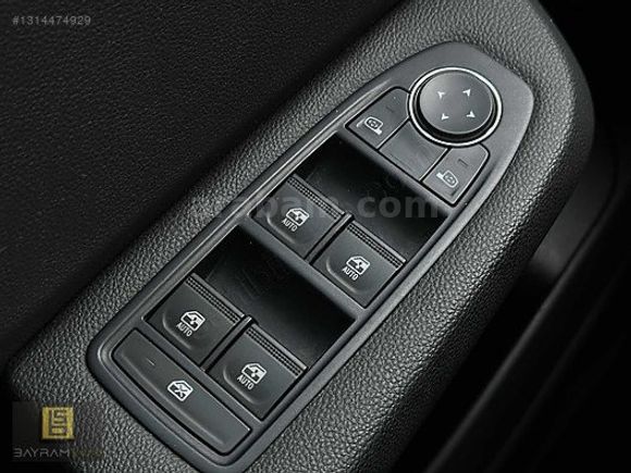 BS BAYRAM AUTO'DAN G.GÖRÜŞ+ELMAS JANT+K.ANTEN BOYASIZ CLİO TOUCH