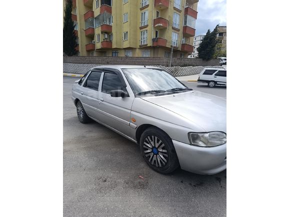 Sahibinden Ford Escort 1.6 CLX 1999 Model