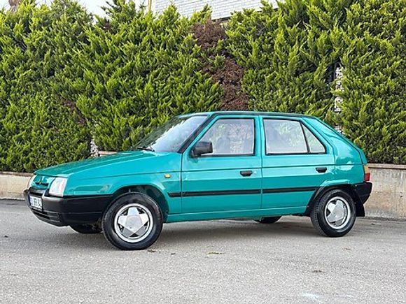 Galeriden Skoda Favorit 1.3 LX 1993 Model Mersin 194.000 km Yeşil