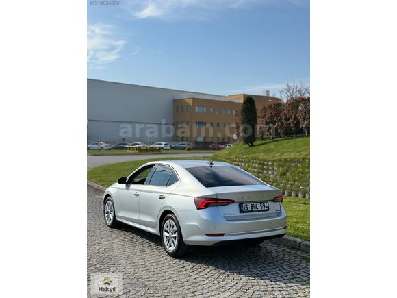 2024 MODEL HATASIZ OCTAVİA 1.5 E-TECH HYBRID PREMİUM DSG