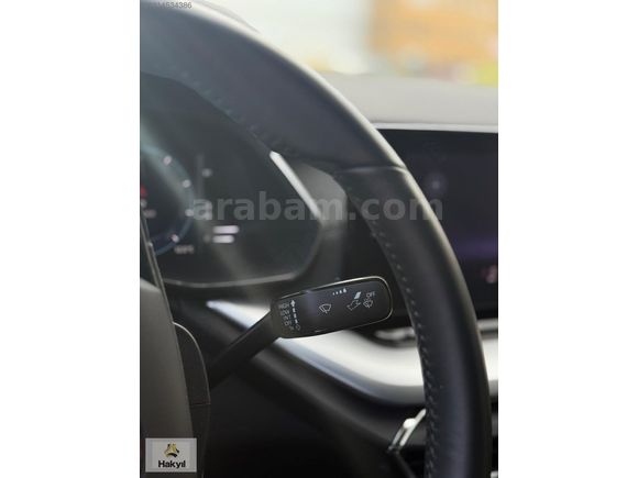 2024 MODEL HATASIZ OCTAVİA 1.5 E-TECH HYBRID PREMİUM DSG