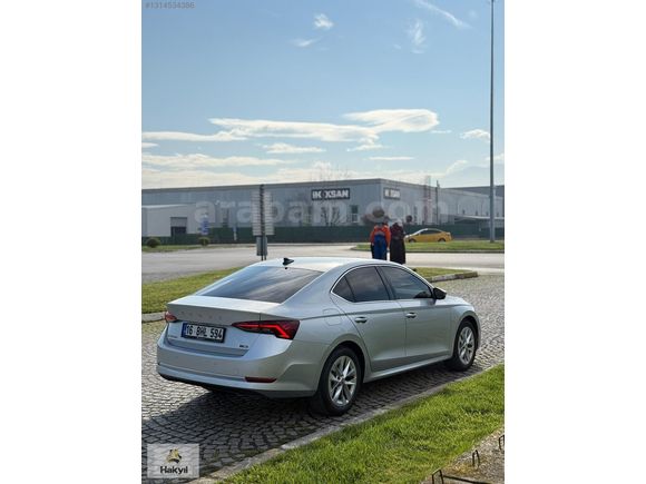 2024 MODEL HATASIZ OCTAVİA 1.5 E-TECH HYBRID PREMİUM DSG