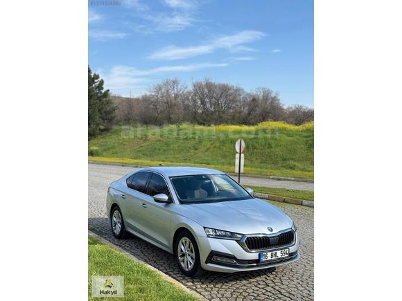 2024 MODEL HATASIZ OCTAVİA 1.5 E-TECH HYBRID PREMİUM DSG