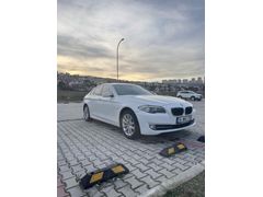 Hasar Kayıtsız Değişensiz 74.00 km Faturalı BMW 5.2 Otomatik
