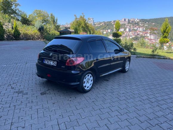 Sahibinden Peugeot 206 1.4 X-Line 2005 Model 