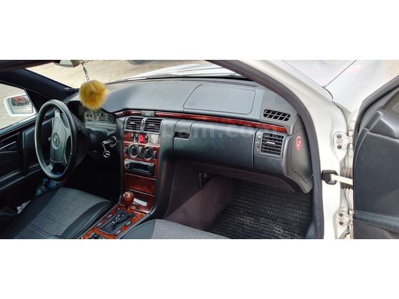 Sahibinden Mercedes - Benz E 200 Elegance 1998 Model 