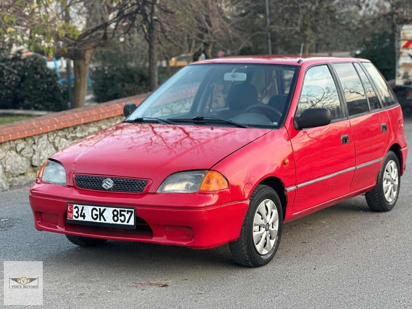 Galeriden Suzuki Swift 1.3 GLX 2001 Model İstanbul 165.000 km Kırmızı 3