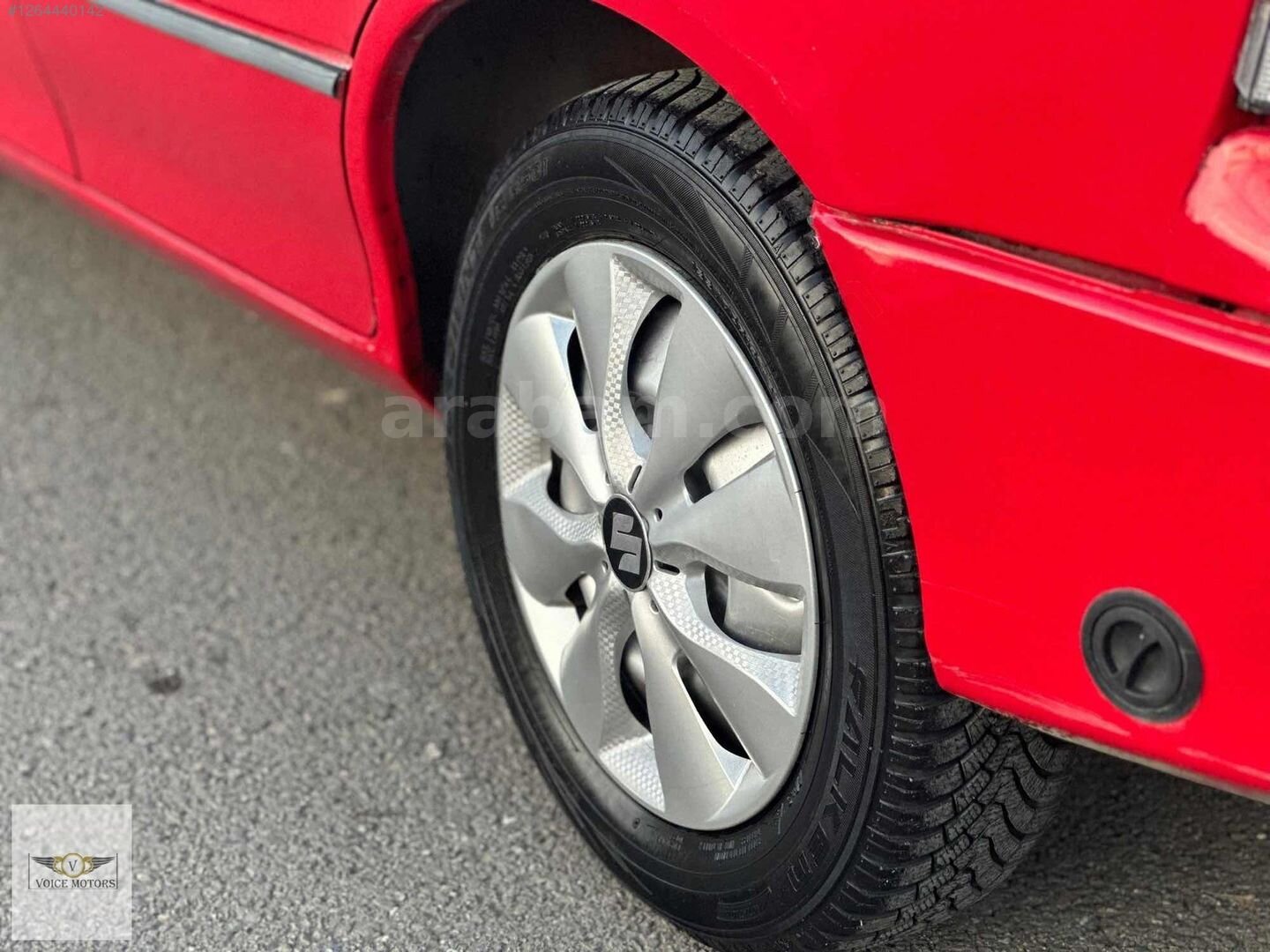 Galeriden Suzuki Swift 1.3 GLX 2001 Model İstanbul 165.000 km Kırmızı 7