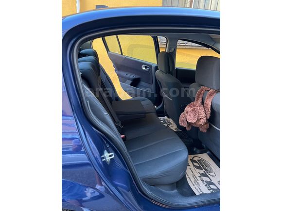 Sahibinden Renault Megane 1.6 Dynamique 2004 Model  223 km Mavi