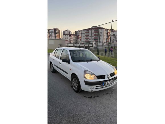 Renault Clio 1.4 Authentique 2004 
