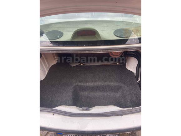 Renault Clio 1.4 Authentique 2004 

