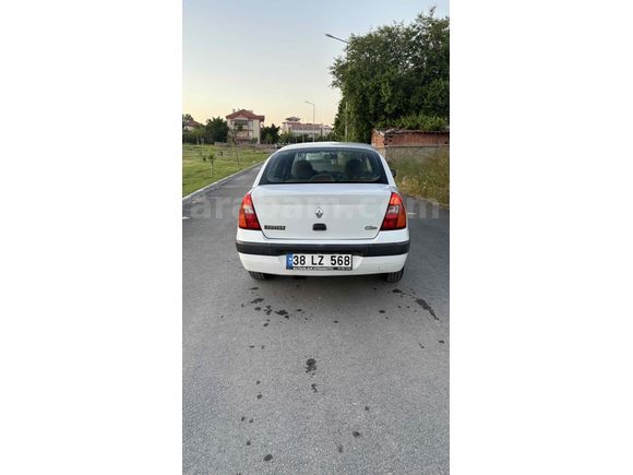 Renault Clio 1.4 Authentique 2004 
