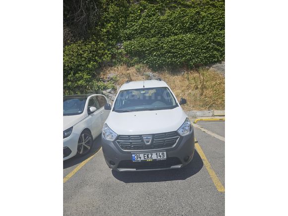 Sahibinden Dacia Dokker 1.6 SCE Eco-G Ambiance 2021 Model İstanbul 66.500 km Beyaz Şahsi kullanım aracım yük taşınmamıştır aktif kullanmaktayım