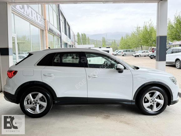 2025 HATASIZ BOYASIZ 27BİNDE CAM TAVAN AUDİ Q3
