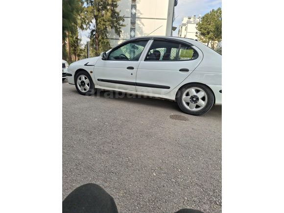 Sahibinden Renault Megane 1.6 RXT 2001 Model