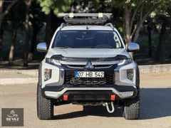 SÜPER KONDİSYONLU HATASIZ BOYASIZ DEĞİŞENSİZ 4x4 YAPILI L200