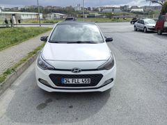 Sahibinden Hyundai i20 1.4 CRDi Jump 2015 Model  312300 km Beyaz