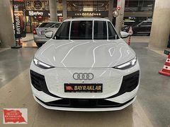 BAYRAKLAR'DAN 2025 Q6 E-TRON 55 QUATTRO BAYİ/PREM/TEKN/KNFR/BAYİ