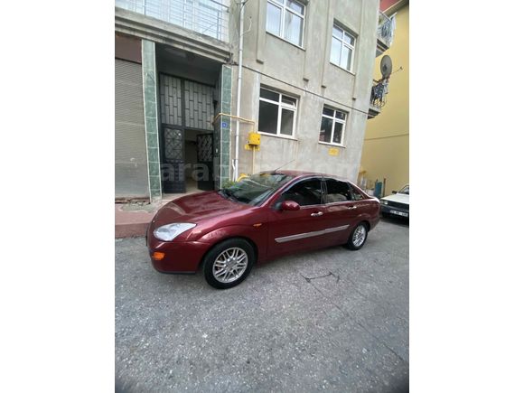 Sahibinden Ford Focus 1.6 Ghia 2001 Model 