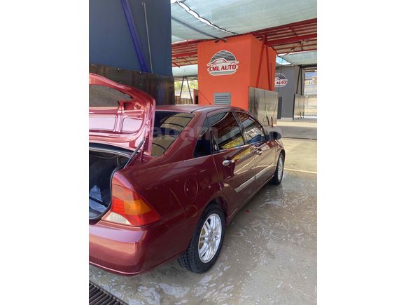 Sahibinden Ford Focus 1.6 Ghia 2001 Model 