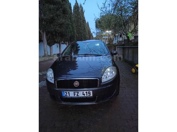 MEMURDAN DEĞİŞENSİZ DÜŞÜK KM. 2.SAHİBİNDEN TEMİZ AİLE ARACI