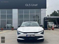 GLS UNAT KİA BAYİİ 2025 EV6 HATASIZ SIFIRDAN FARKSIZ CAM TAVANLI
