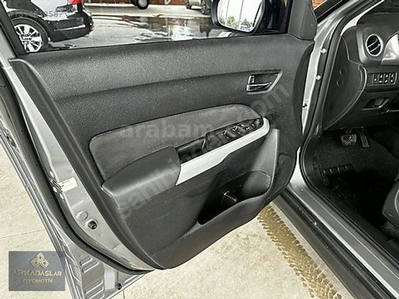2017 MODEL SUZUKİ VİTARA 1.6 VVT 4x4 GLX ÇİFT RENK KUSURSUZ