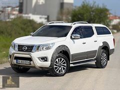 2017 MODEL HATASIZ BOYASIZ TRAMERSİZ OTOMATİK 4X4 KABİNLİ NAVARA
