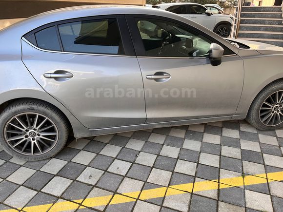 Öğretmenden Temiz Mazda 3  